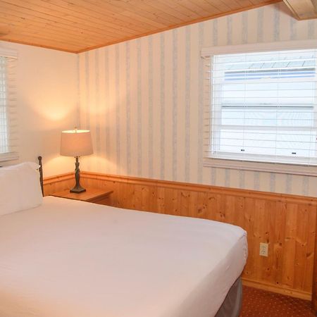 Carmel Fireplace Inn 외부 사진