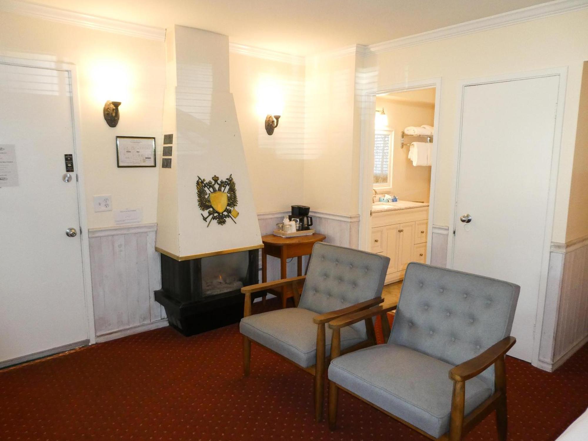 Carmel Fireplace Inn 외부 사진