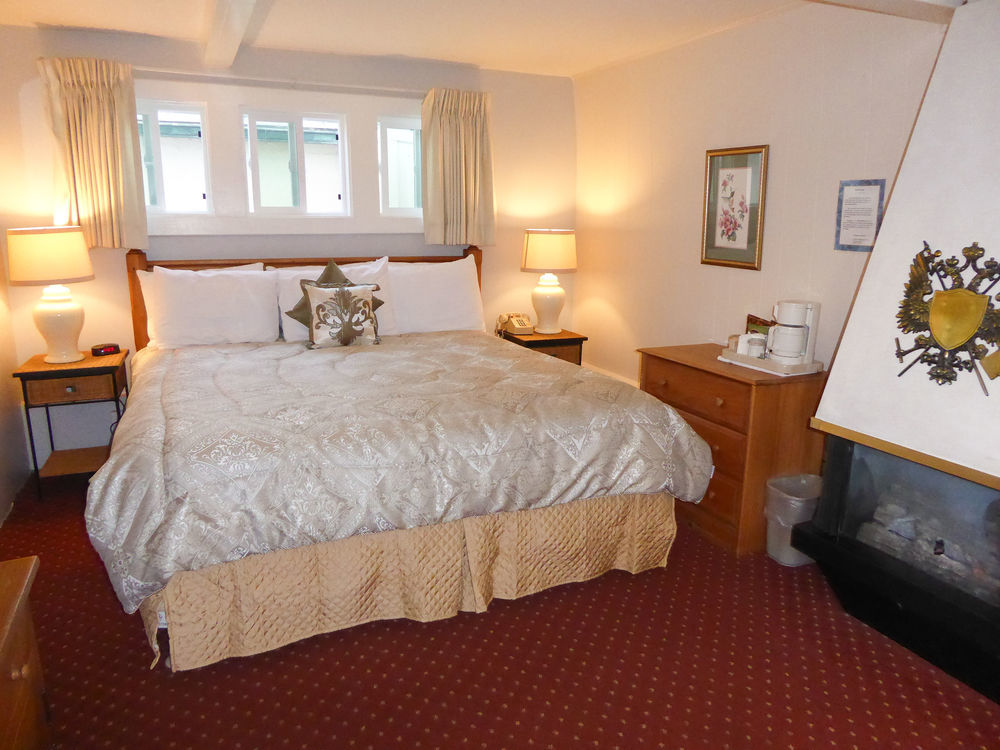 Carmel Fireplace Inn 외부 사진