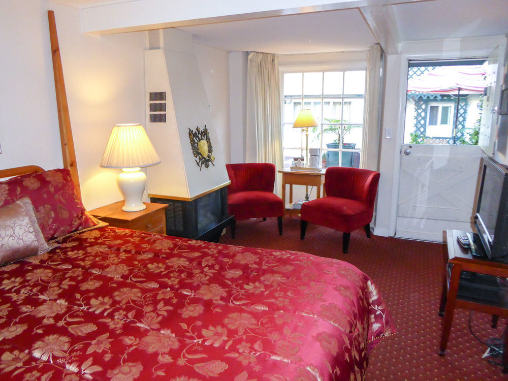 Carmel Fireplace Inn 외부 사진